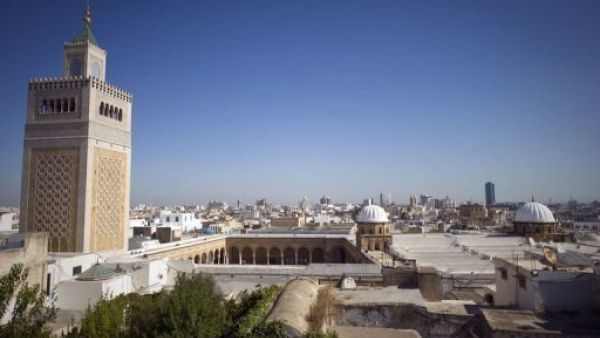 وزارة الشؤون الدينية تريد اعادة النظام الى المساجد في تونس 