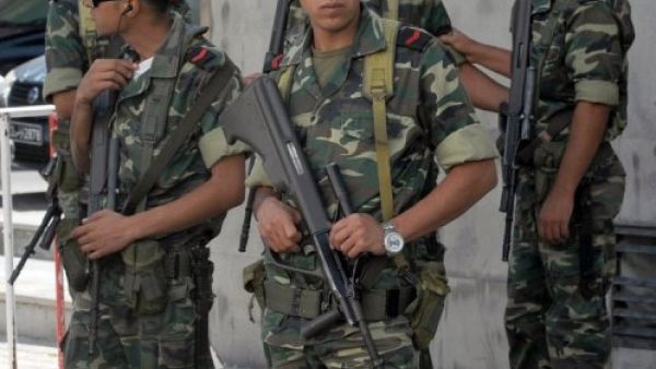 عدد من الجنود التونسيين 