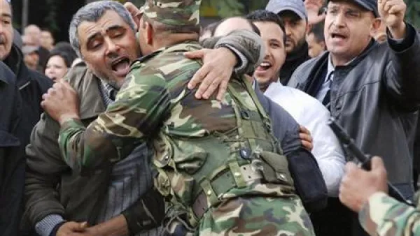 الجيش سيحافظ على الثورة