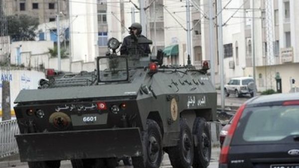 الجيش ينتشر وسط العاصمة 