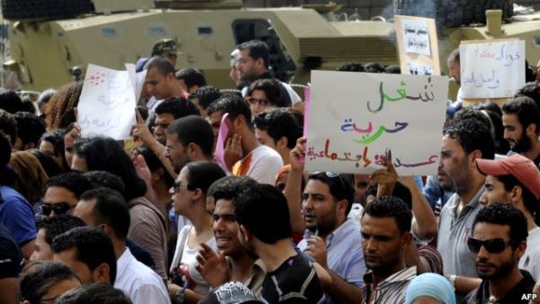 Tunisia's youth have largely been barred from participating in politics in the post-Ben Ali era by old guard politicians who believe that young people are not competent enough to handle the current political situation in the country (Courtesy of Voice of America)