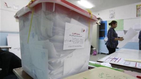 تونس: اتفاق على اجراء انتخابات في 23 حزيران 