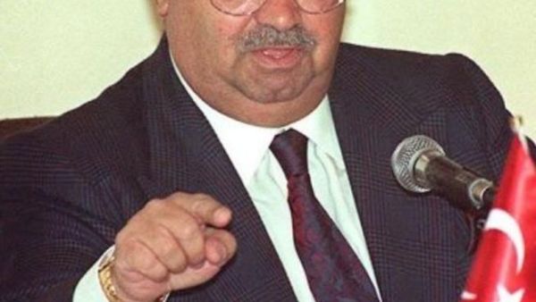 الرئيس التركي الاسبق تورغوت اوزال