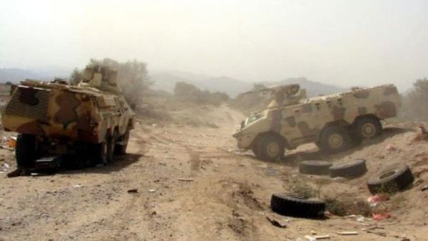 ناقلات جند مدرعة تابعة للجيش اليمني