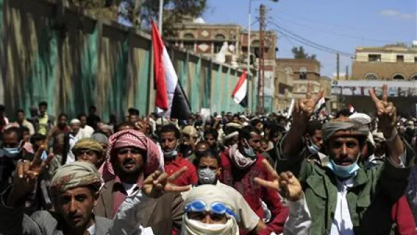 محتجون مناهضون لصالح في صنعاء يوم الأحد

