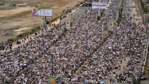 تظاهرات كبيرة ضد صالح