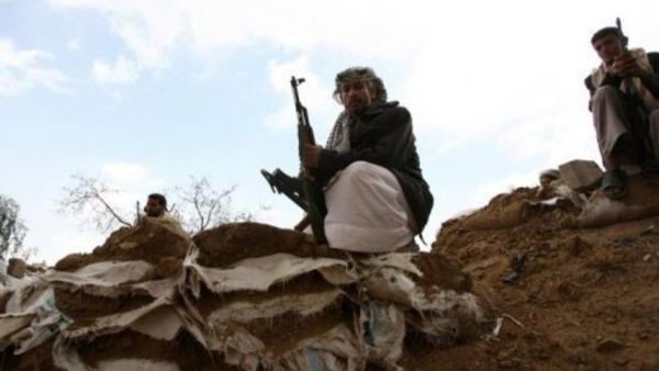 ارشيف/ مسلحون قبليون يمنيون