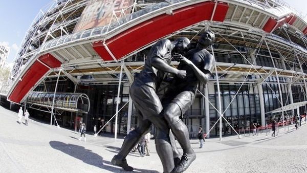 Qatar has a statue of French soccer player Zidane's headbutt to an Italian player. (image courtesy of Big Soccer)
