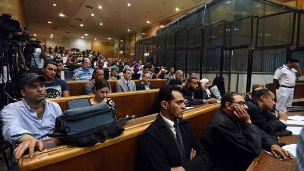 أعربت مسؤولة حقوقية دولية عن مخاوفها من أن يكون هذا القرار مقدمة لمزيد من الاعتقالات