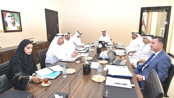 خلال اجتماع لجنة إعادة التنظيم المالي.