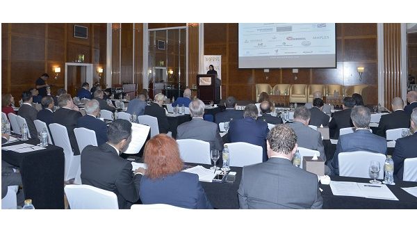فاطمة الواحدي، مدير أول الإدارة المالية، في سلطة مدينة دبي الملاحية مرحبة بالحضور الدولي المشارك في المنتدى.