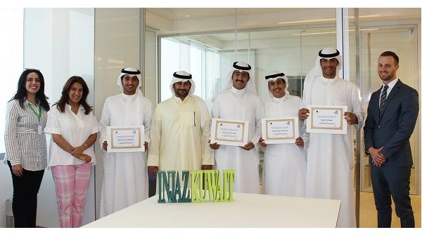تواصل جمعية إنجاز الكويتية تقديم أحدث البرامج التعليمية لطلبة الكويت، بهدف المساهمة في بناء مستقبل أفضل لهم وغد أكثر ازدهاراً لوطننا الحبيب.