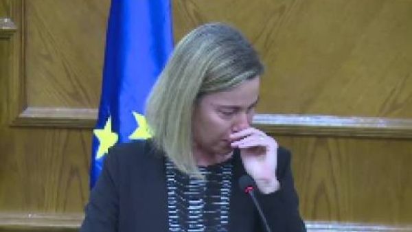 دموع موغيريني تنهمر في عمان بسبب تفجيرات بروكسل 