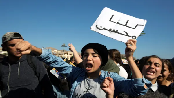 دعوة لمسيرة جديدة في المغرب احتجاجاً على مقتل بائع الأسماك
