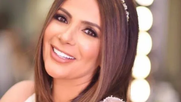  منى زكي 