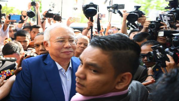 نجيب عبدالرزاق يمثل للتحقيق للمرة الثانية أمام هيئة لمكافحة الفساد 