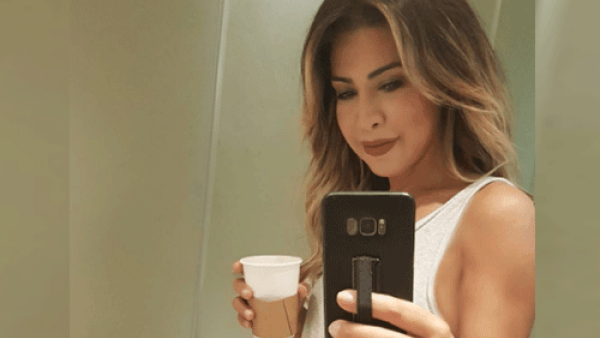 نوال الزغبي ترتدي الشورت القصير الذي لفت انتباه معجبينها كثيراً