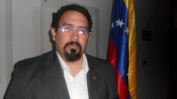 نائب وزير الخارجية الفنزويلي لشؤون آسيا والشرق الاوسط ديفيد فيلاسكيس
