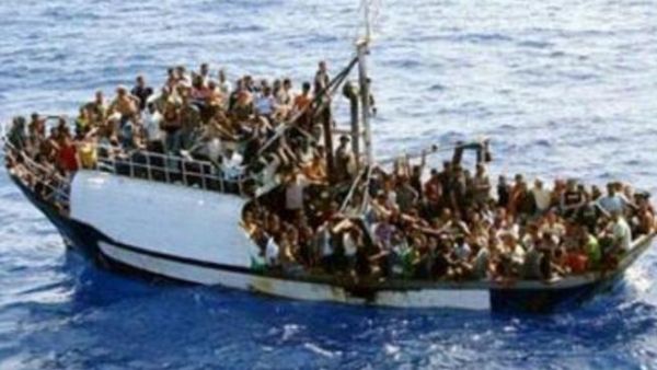 تواجه إيطاليا واليونان زيادة كبيرة في عدد المهاجرين القادمين عبر البحر المتوسط