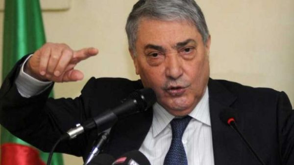 رئيس الحكومة الجزائرية الأسبق علي بن فليس