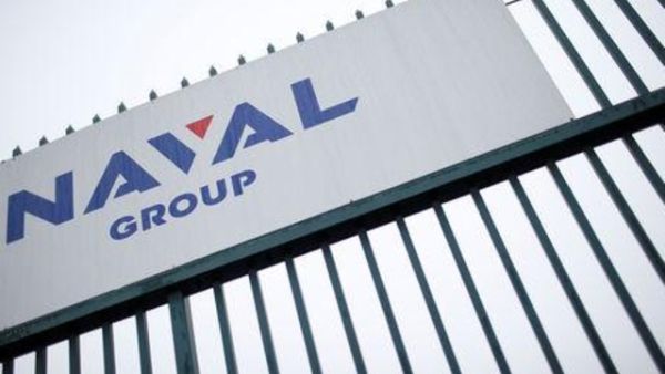 شعار مجموعة نافال الفرنسية
