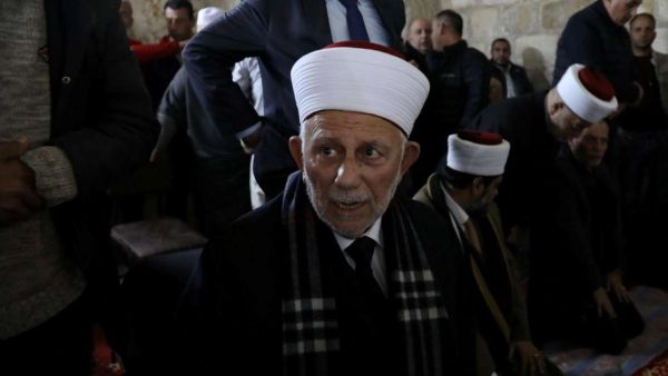 الشيخ عبد العظيم سلهب رئيس مجلس الأوقاف الأعلى في القدس