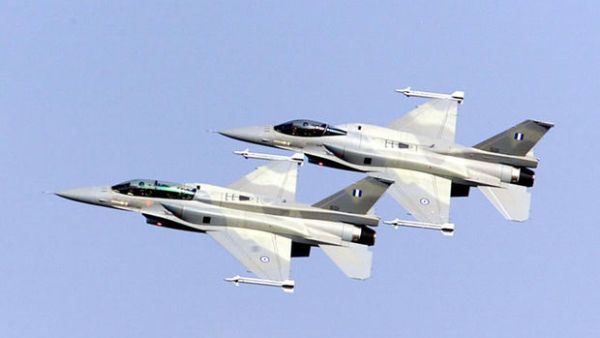  مقاتلات يونانية