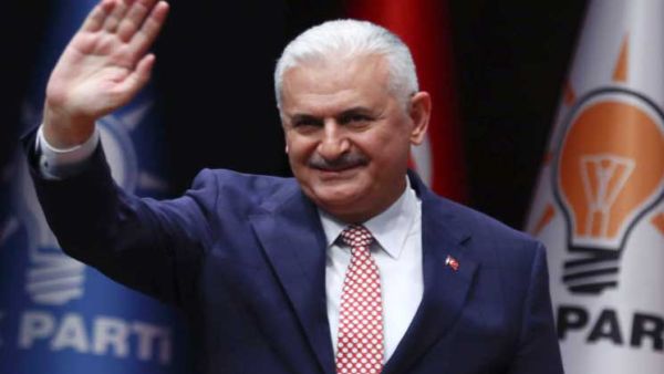 وزير النقل التركي بن علي يلديريم 