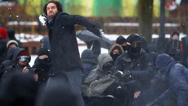 مظاهرة معادية للإسلام، نظمتها مجموعات يمينية متطرفة في مدينة “كيبيك”