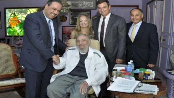  الشيخ الكويتي أحمد الفهد الصباح يزور الرئيس الكوبي السابق فيدل كاسترو