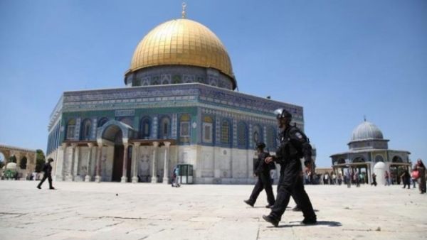 قبة الصخرة، داخل المسجد الأقصى