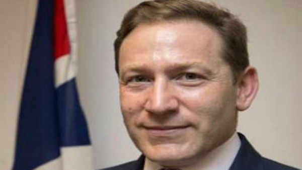 المتحدث باسم الحكومة البريطانية في الشرق الأوسط وشمال إفريقيا إدوين سموأل