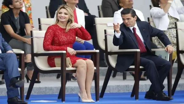  الرئيس السابق إنريكي بينيا نييتو وزوجته انجليكا ريفيرا 