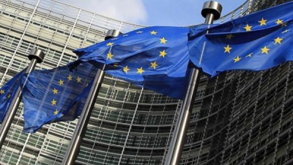 تدفق اللاجئين أثار مخاوف أمنية وزاد من شعبية أحزاب تشكك في الاتحاد الاوروبي