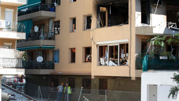 انفجار في مبنى بمحطة بريميا دي مار السياحية الاسبانية