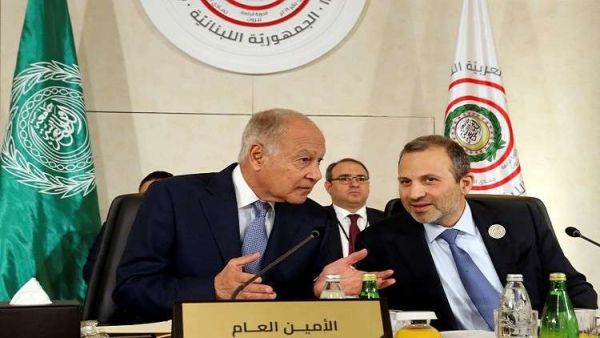 الأمين العام للجامعة العربية، أحمد أبو الغيط ووزير الخارجية اللبناني جبران باسيل 