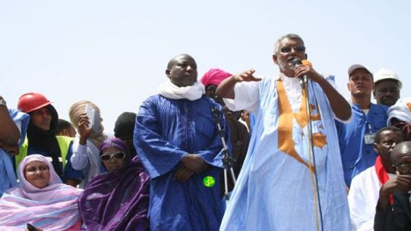 السلطات الموريتانية صادرت جواز سفر القيادي النقابي عبد الله ولد محمد المحسوب على المعارضة