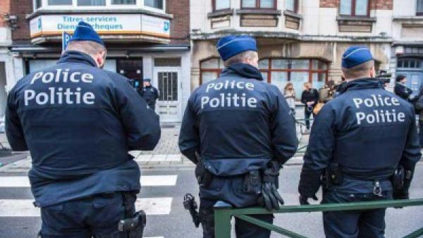 عناصر من الشرطة البلجيكية