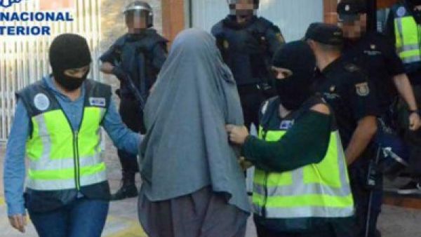 الشرطة الاسبانية تعتقل متطرفين/ ارشيفية