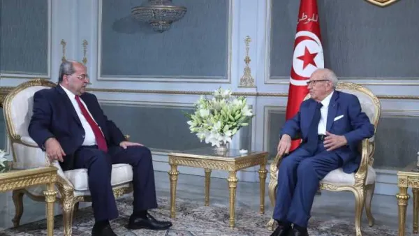 رئيس الجمهورية التونسية الباجي السبسي والنائب د. احمد الطيبي