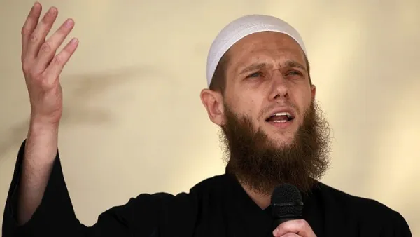  الداعية السلفي الألماني سفين لاو