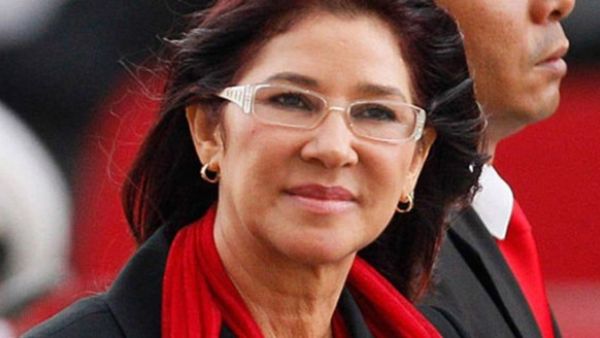 سيليا فلوريس زوجة الرئيس الفنزويلي