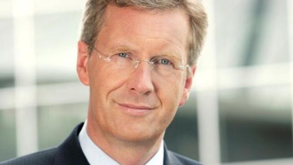 الرئيس الألماني يؤيد مطالبة الشعوب العربية بالديمقراطية