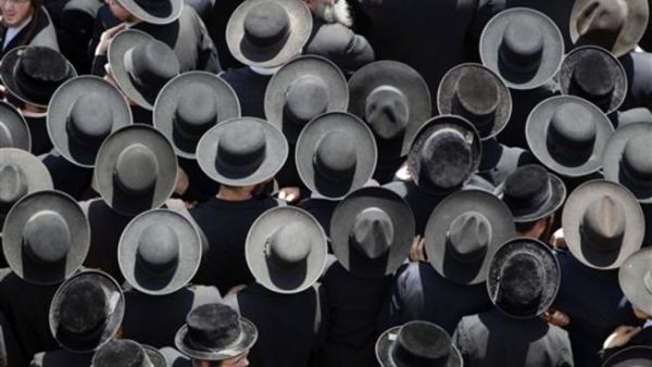 الاعتداء جرى على مسمع ومرآى من جنود الاحتلال