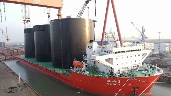 The transport route went from Nantong, Jiangsu to Sanya, Hainan, ranging approximately 1,285 nautical miles. Sanya Airport is designed to manage an annual throughput of around 60 million people. 