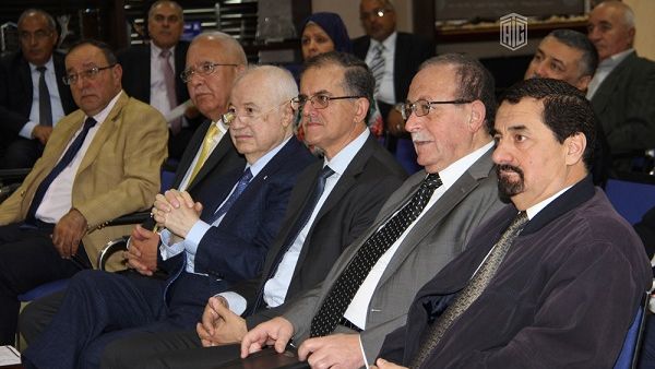 خلال الحدث