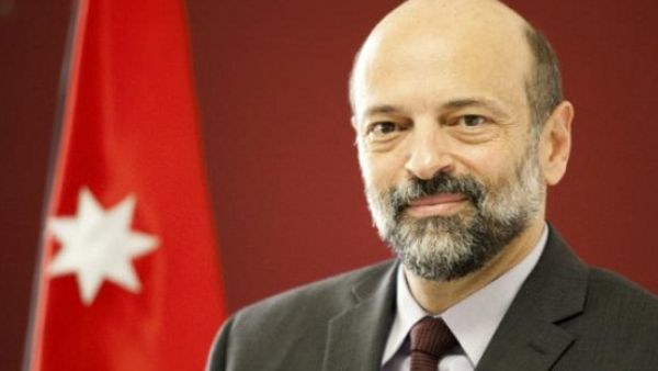 عمر الرزاز هل يصلح ما أفسده الذين سبقوه؟

