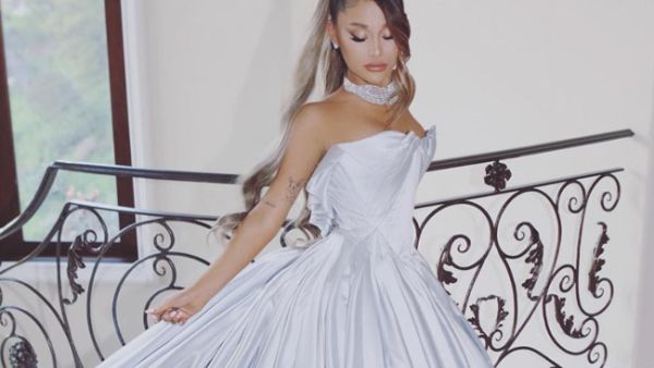 There are also three different versions of candy hearts (Source: Arianagrande / Instagram ) 