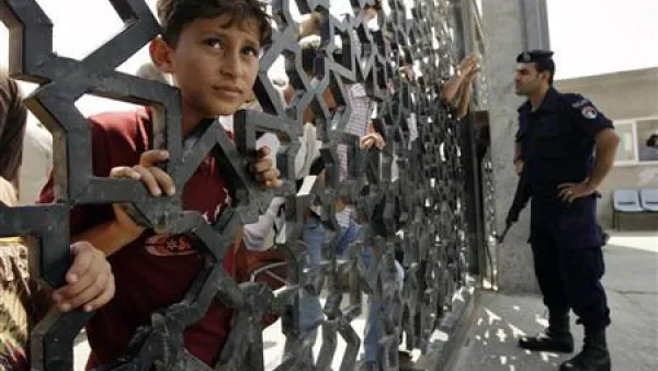طول فترة فتح معبر رفح سمحت السلطات المصرية بسفر ألاف الفلسطينيين من قطاع غزة 