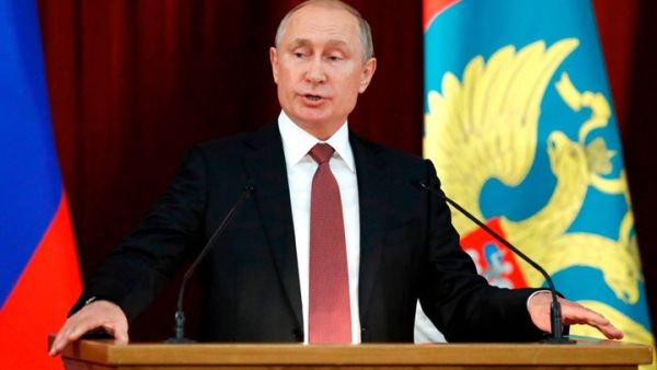 إطلاق برنامج تلفزيوني عن بوتين مع تراجع شعبيته
